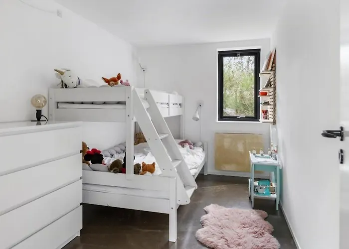 Summer House With Terrace And Sea View 別荘 Yderby